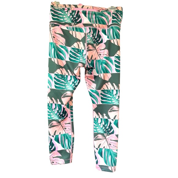 Nike Dri-Fit Women’s size Medium leggings/Yoga pants/floral/athletic wear - Picture 2 of 8